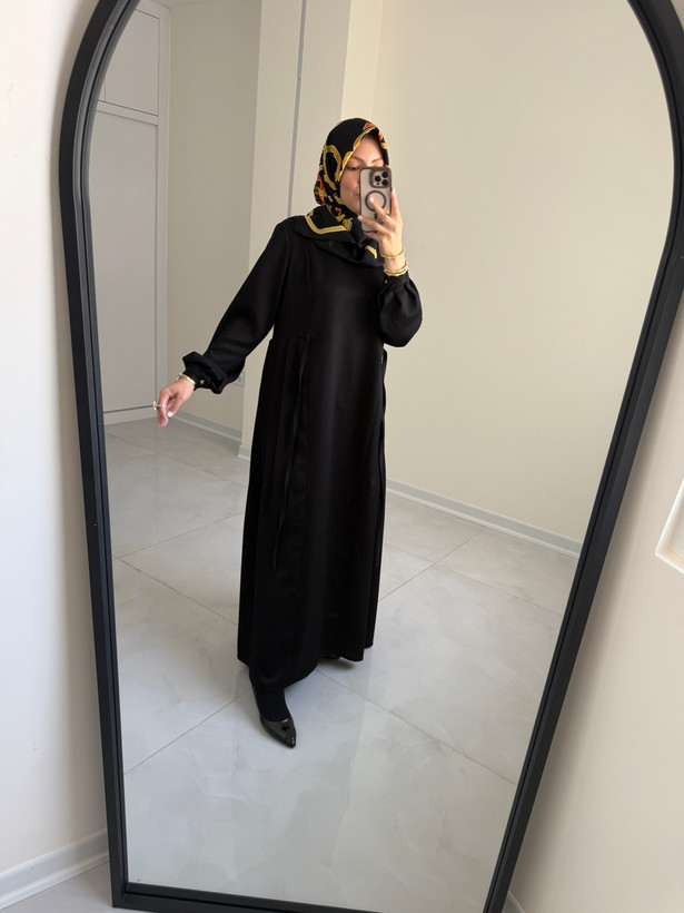 عبا پلیسه نسیم