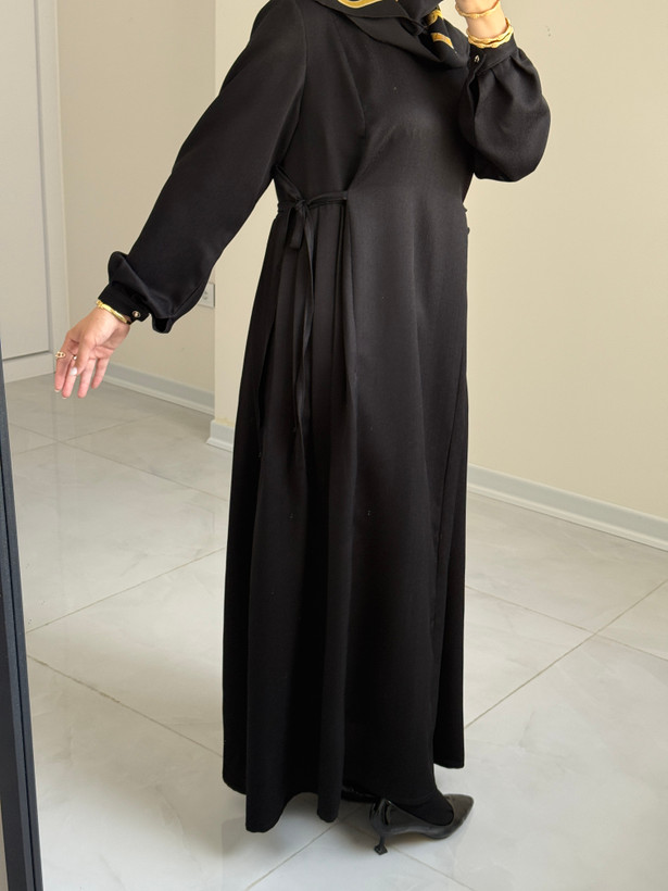 عبا پلیسه نسیم